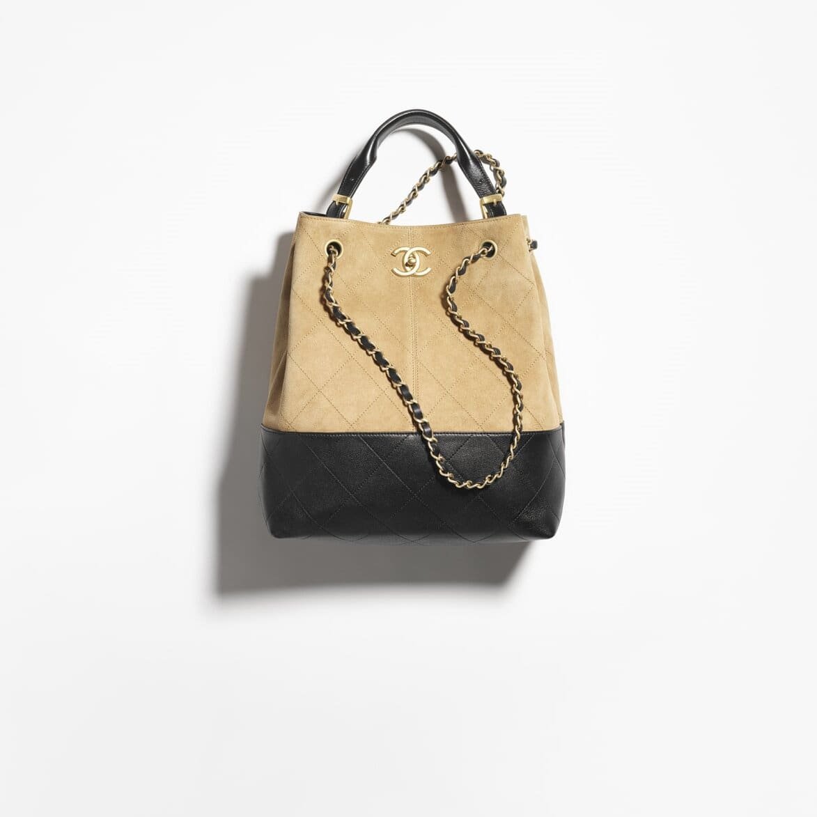 chanel-2024-25-metiers-dart-shopping-bag-2