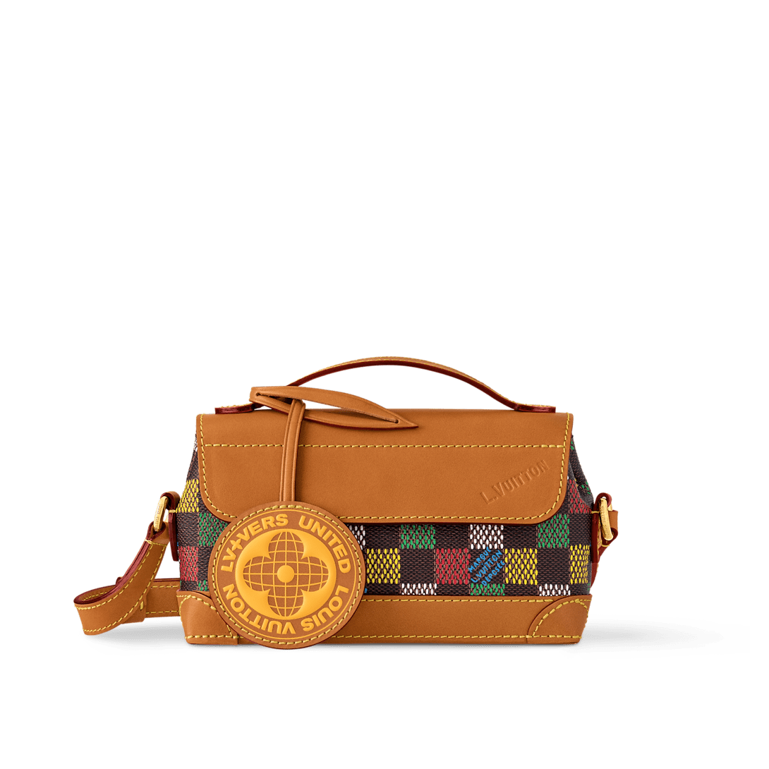 louis-vuitton-n00187-steamer-east-west-wearable-wallet