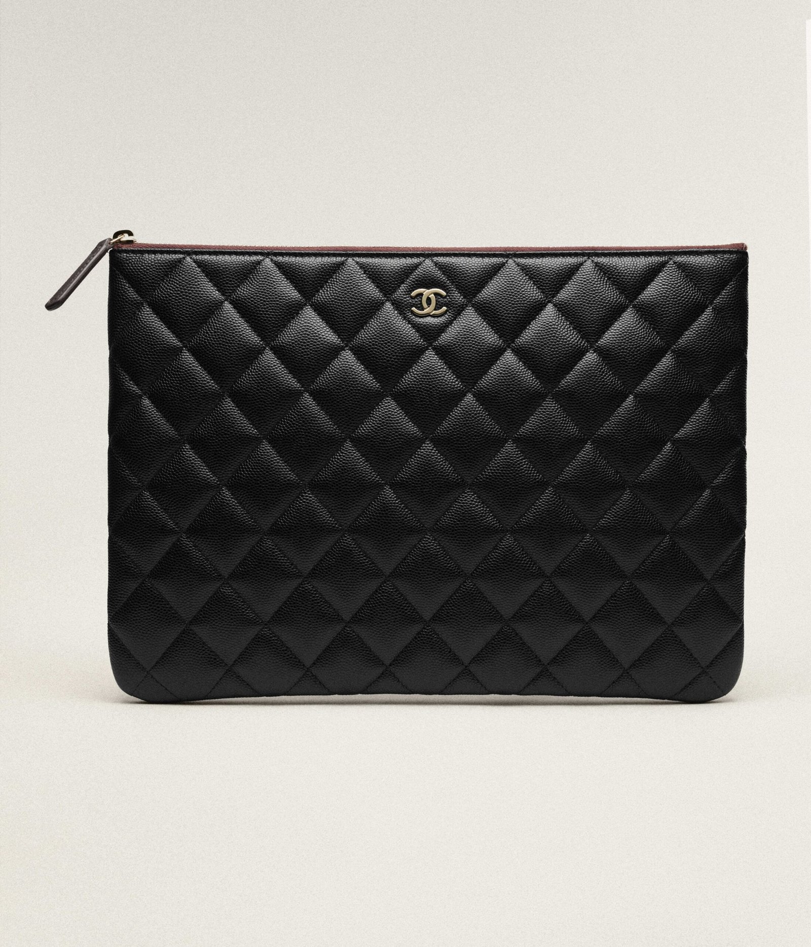 chanel-classic-zipped-pouch