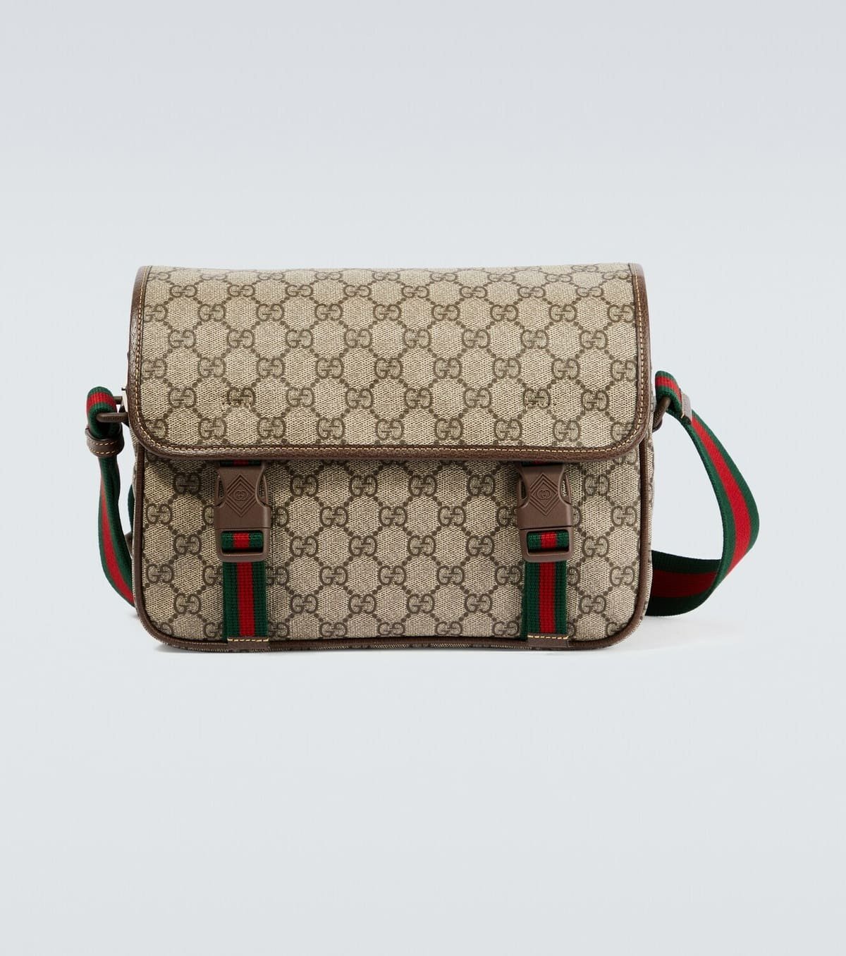 gucci-gg-supreme-canvas-messenger-bag