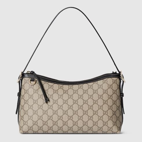 gucci-gg-emblem-medium-shoulder-bag