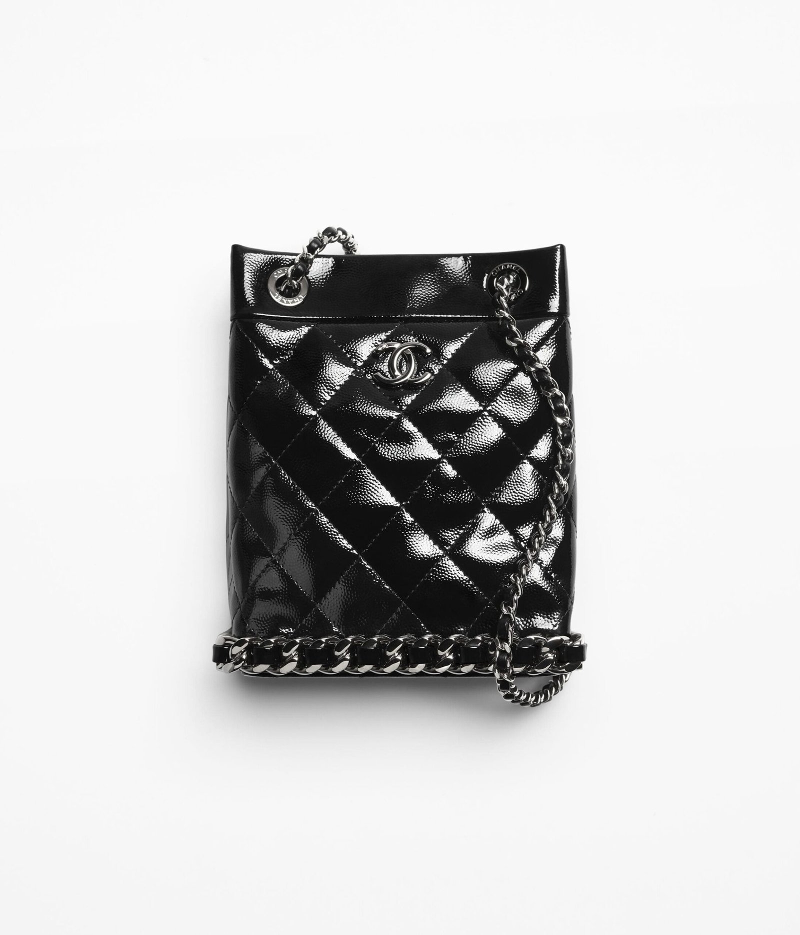chanel-fall-winter-2025-26-small-bucket-bag