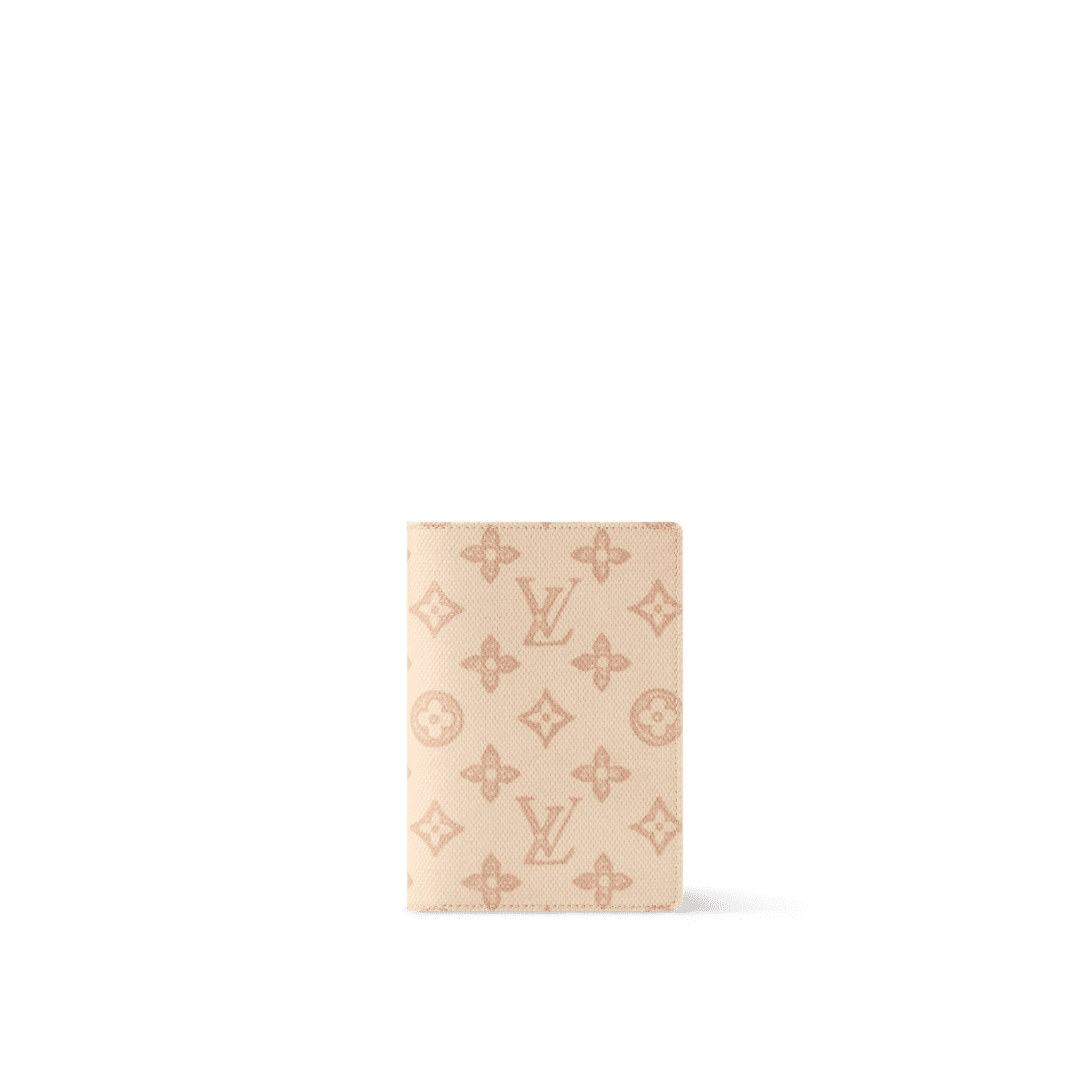 louis-vuitton-m27613-passport-cover-2